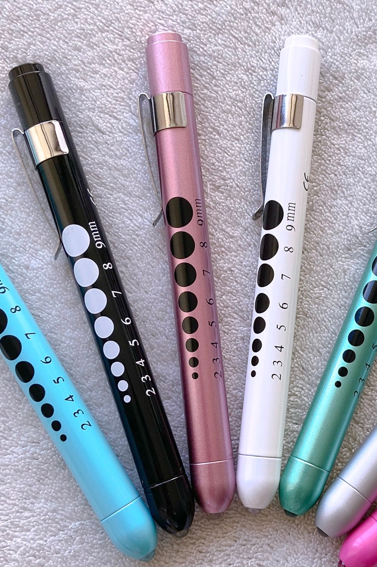 LINTERNA DE REFLEJO PUPILAR