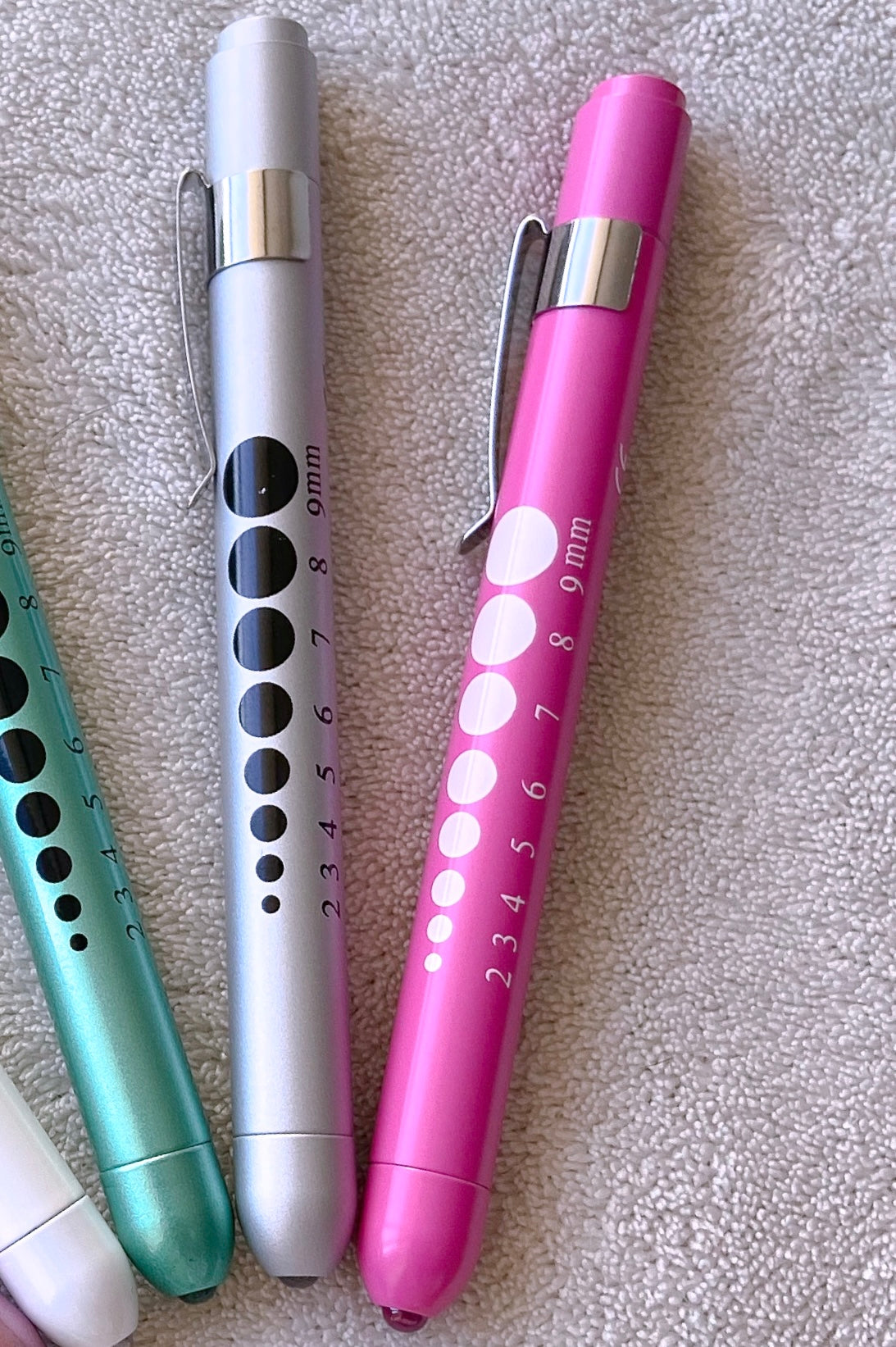 LINTERNA DE REFLEJO PUPILAR