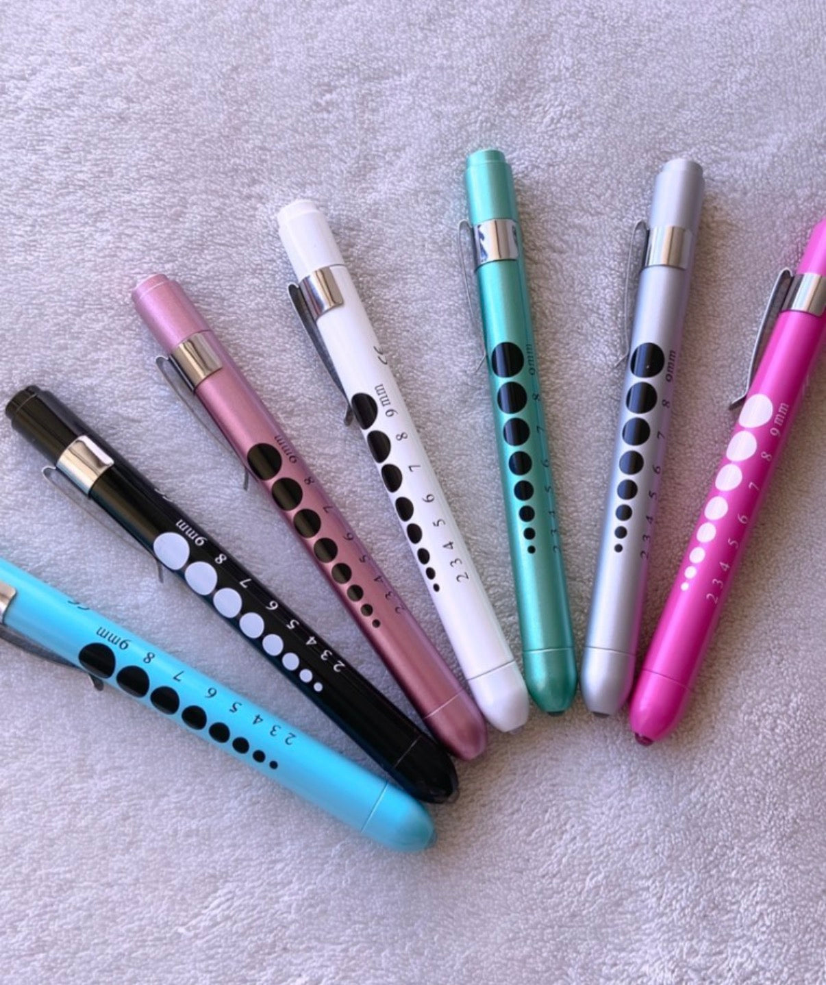 LINTERNA DE REFLEJO PUPILAR